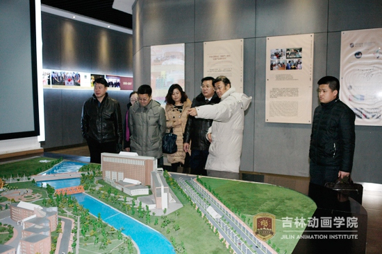 (1)1长春市高教工委高教处处长、高教工委办公室主任郑学华、长春市高教工委高教处副调研员陈正东、吉林体育学院宣传部部长李薇薇、长春工业大学宣传部副部长王亚坤、长春财经学院学工处处长马彬了解学院发展情况.jpg